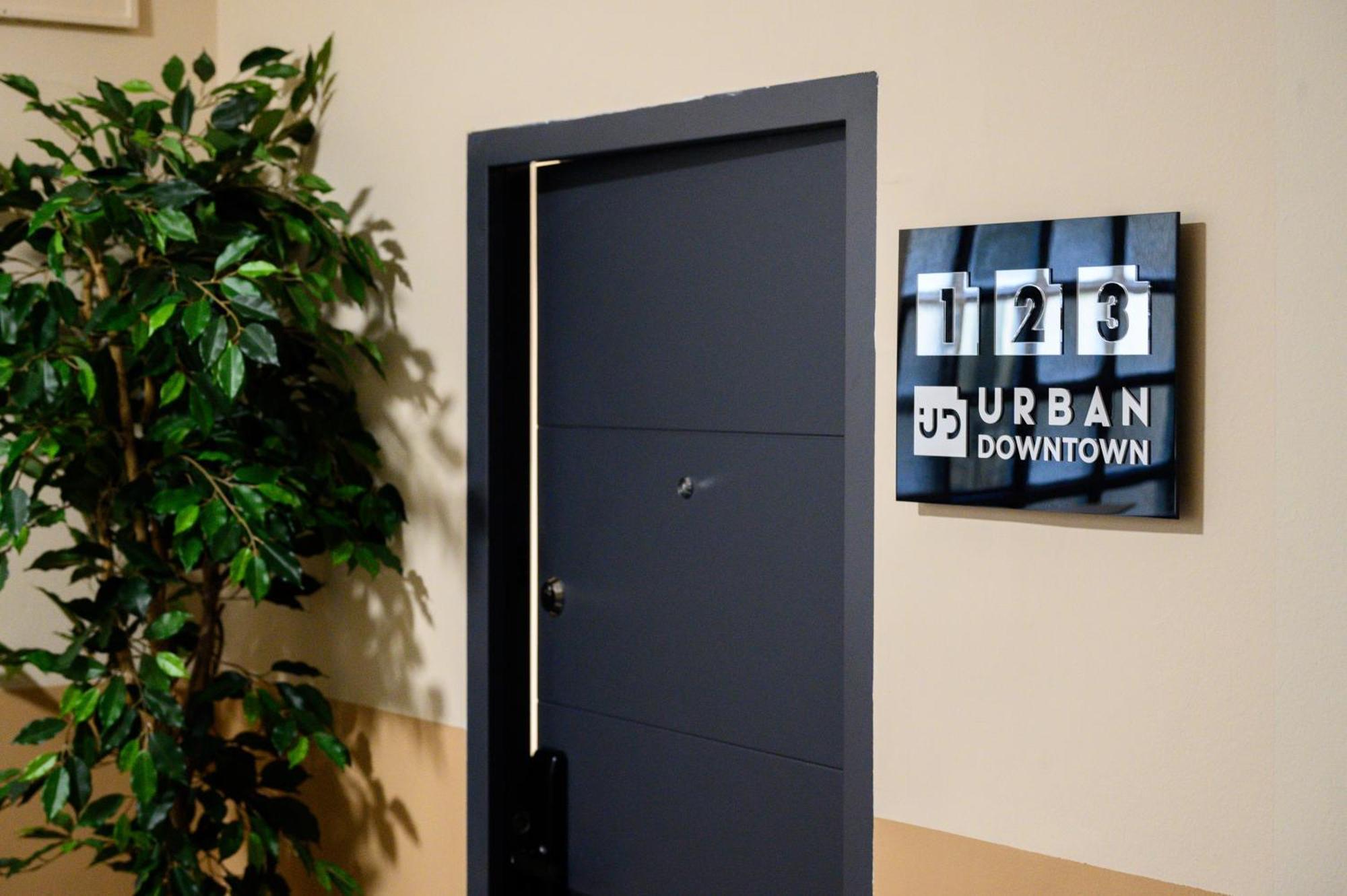 Urban Downtown Luxury Rooms And Suites Belgrad Zimmer foto